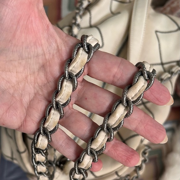 Chanel Cream Bowler Bag with Silver Hardware and Stitching 🕊️ - Picture 4 of 14